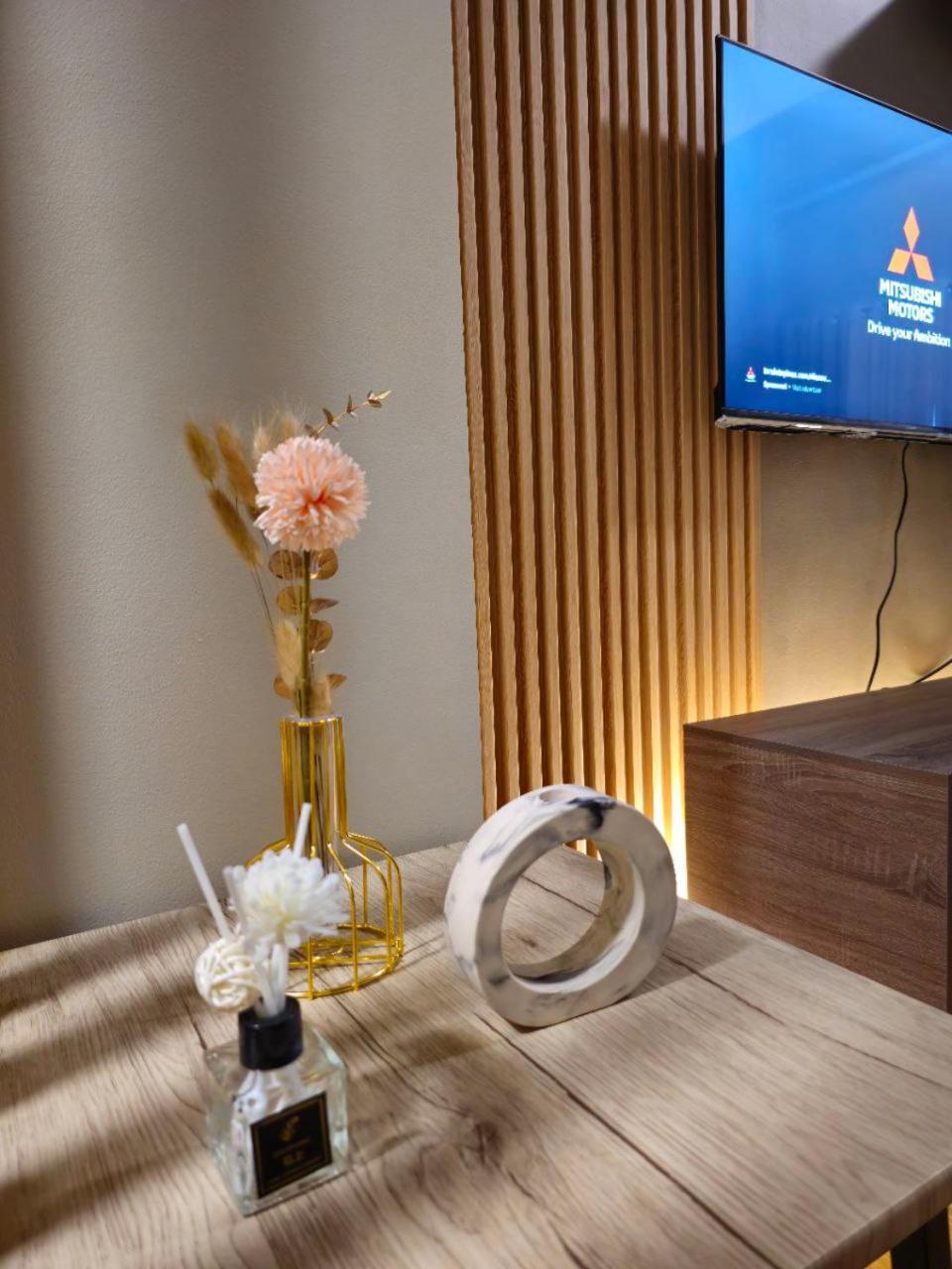 Serene Suite In Jazz Residences Makati City Exterior foto